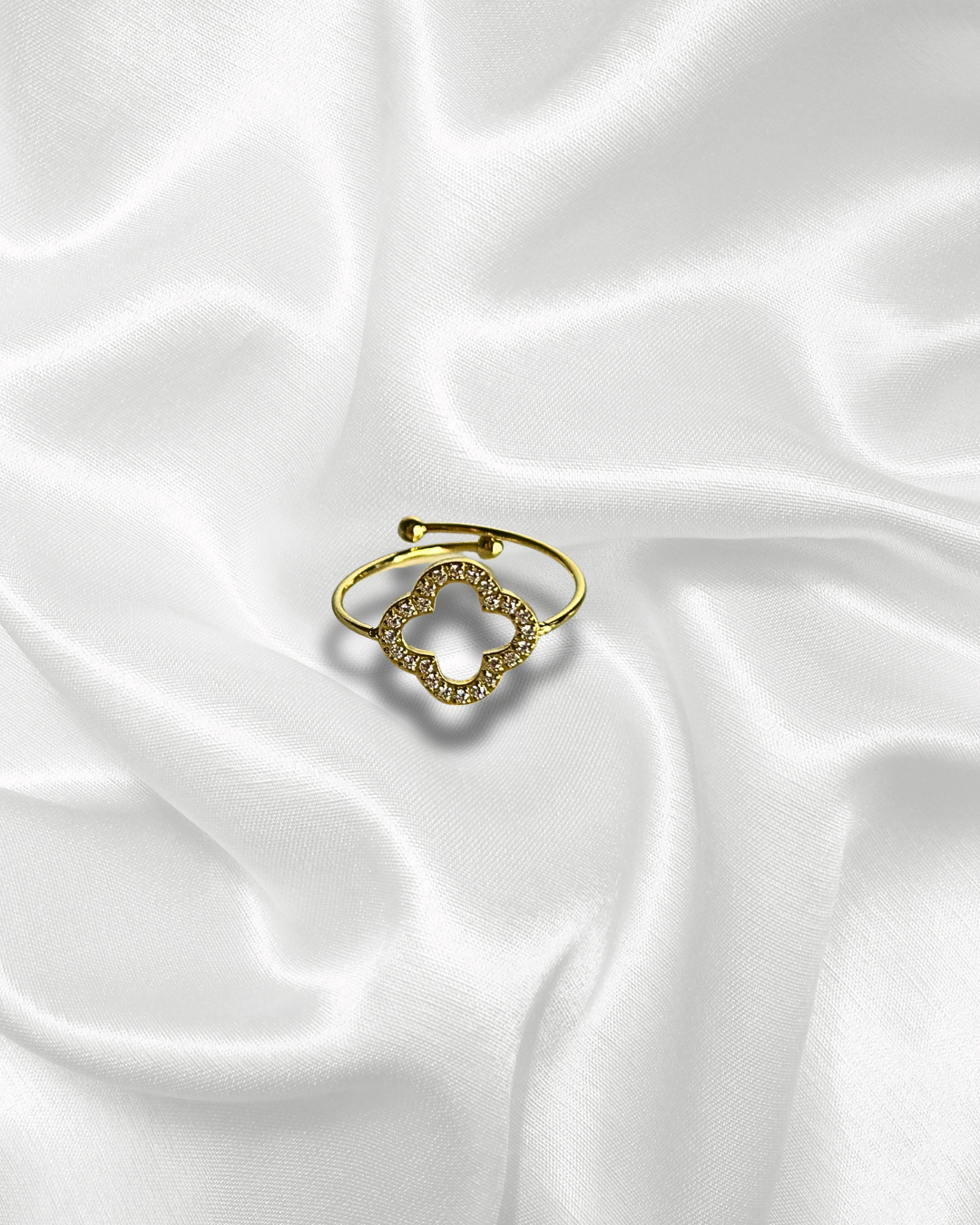 Elia | Bague trèfle et strass