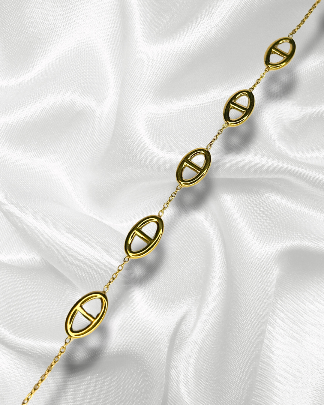 Nautilia | Bracelet doré et mailles marine