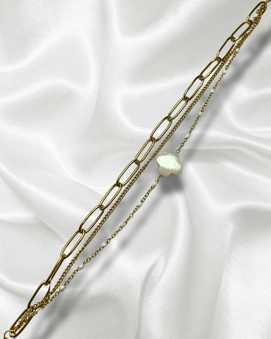 Nadra | Bracelet multi-rangs doré avec pierre naturelle