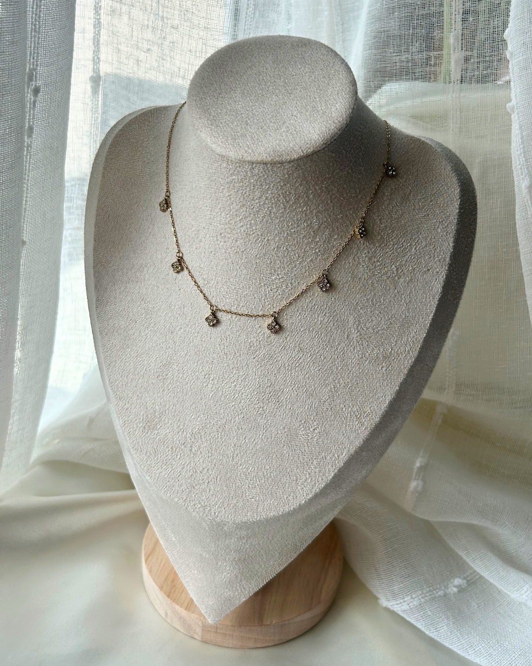 Florisa | Collier doré strass et fleurs