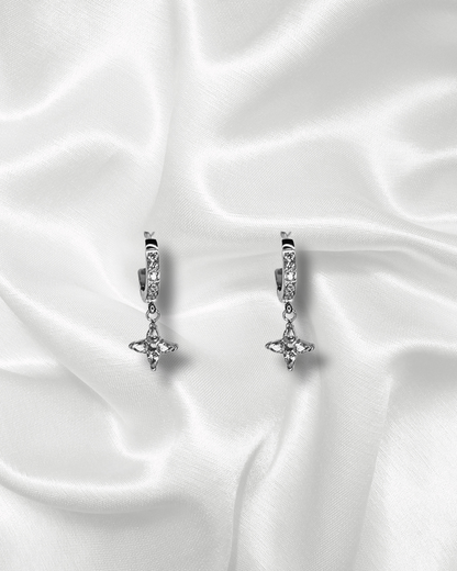 Celeste | Boucles d'oreilles pendantes strass et étoile