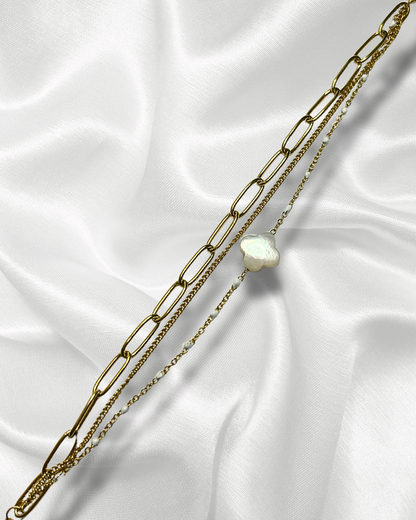 Nadra | Bracelet multi-rangs doré avec pierre naturelle