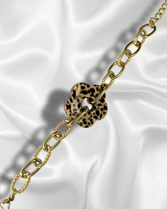 Nesrine | Bracelet doré et pendentif fleur