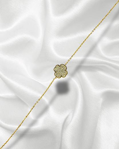 Yamina | Bracelet doré et pendentif trèfle