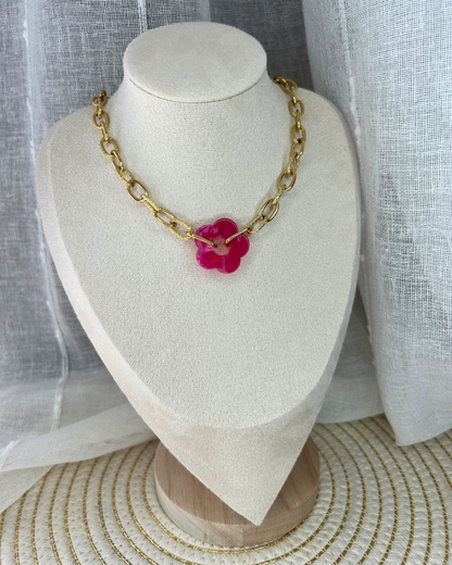 Nesrine | Collier doré et fleur