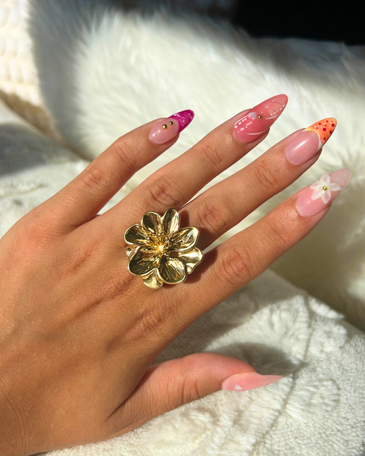 Lysia | Bague fleur dorée